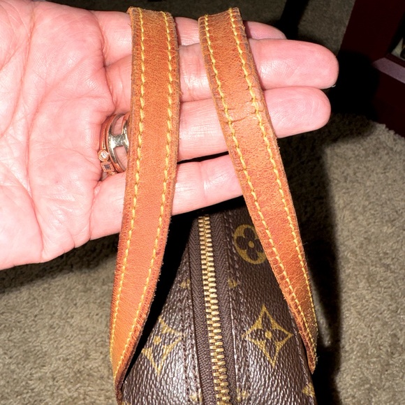 Louis Vuitton Spontini - Picture 5 of 11